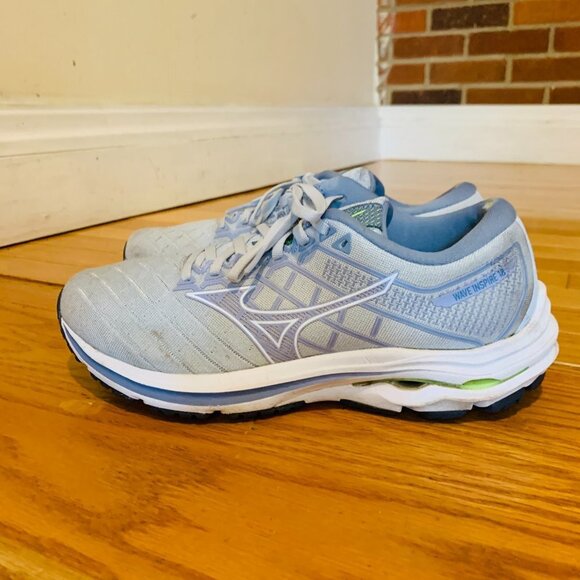 Mizuno Shoes - Mizuno Wave Inspire 18 Running Shoes Women's Size 8